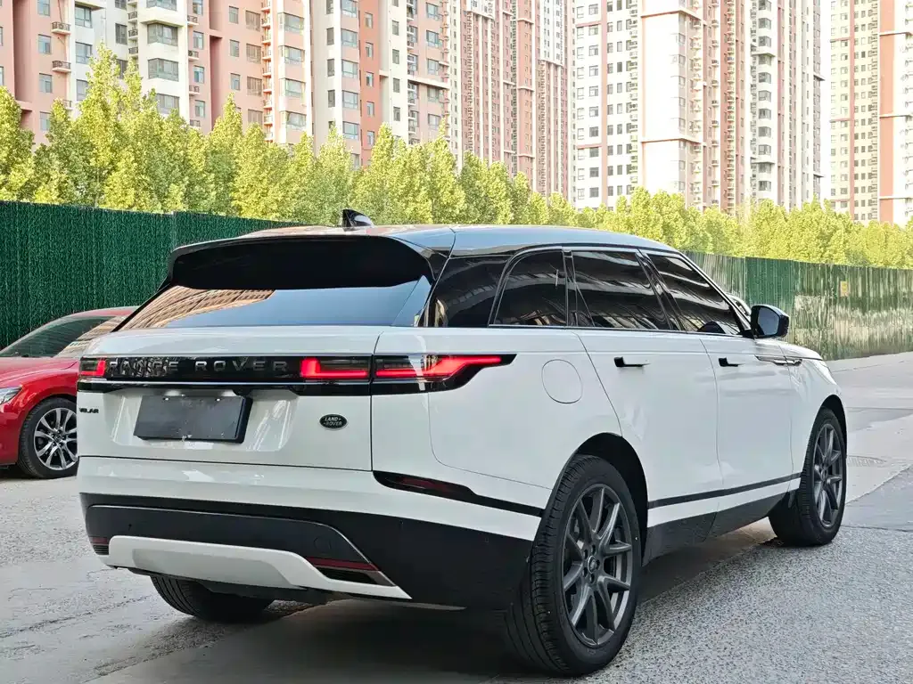 Land Rover Velar — фото 8