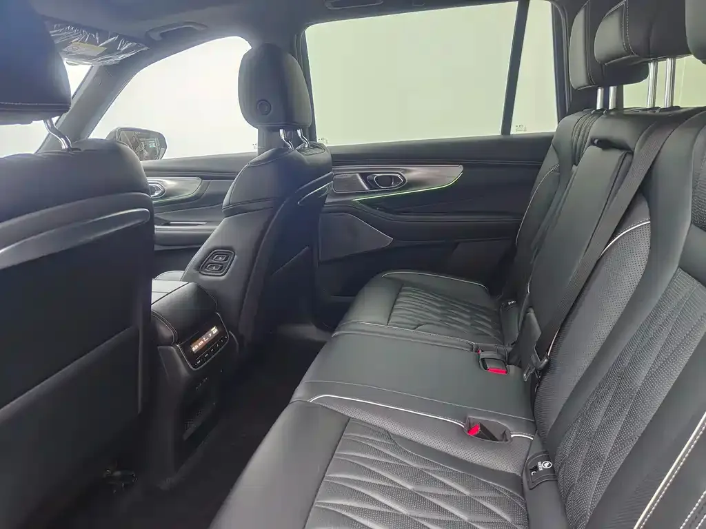 GAC Motor Trumpchi GS8 — фото 10