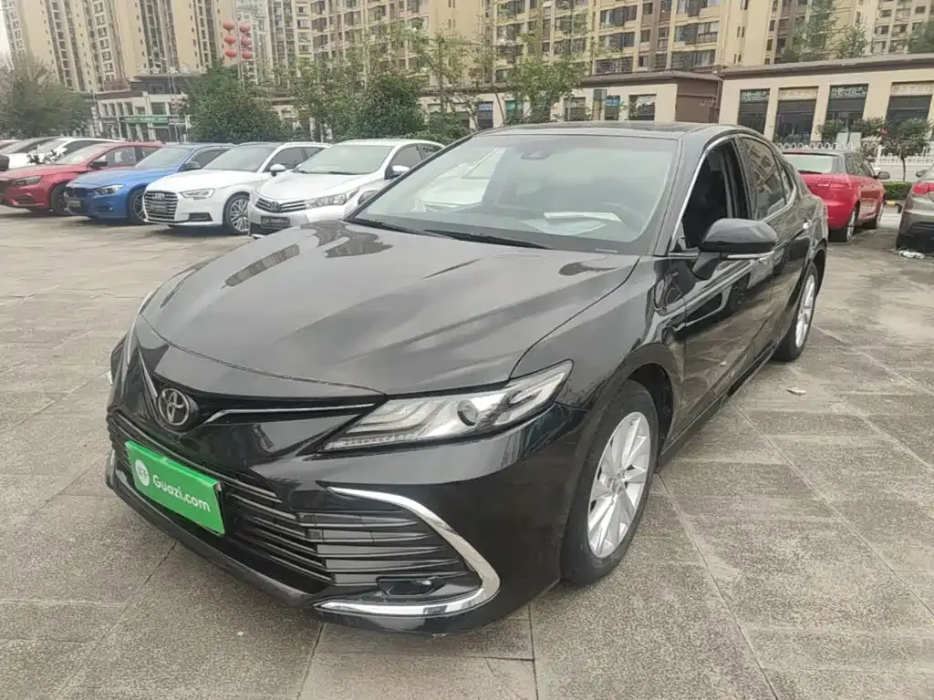 Toyota Camry — фото 4