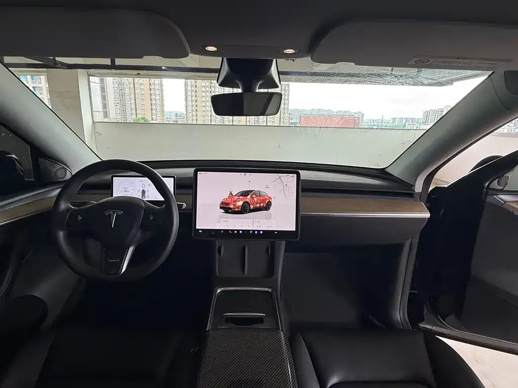 Tesla Model Y — фото 3
