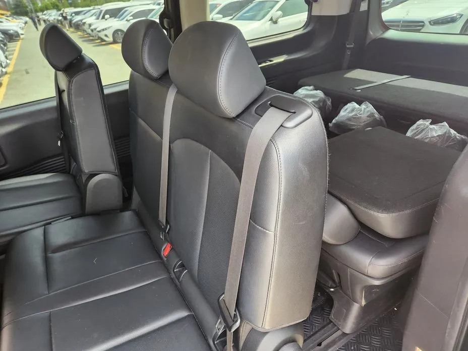 Hyundai Staria 2023 из KR, фото 4