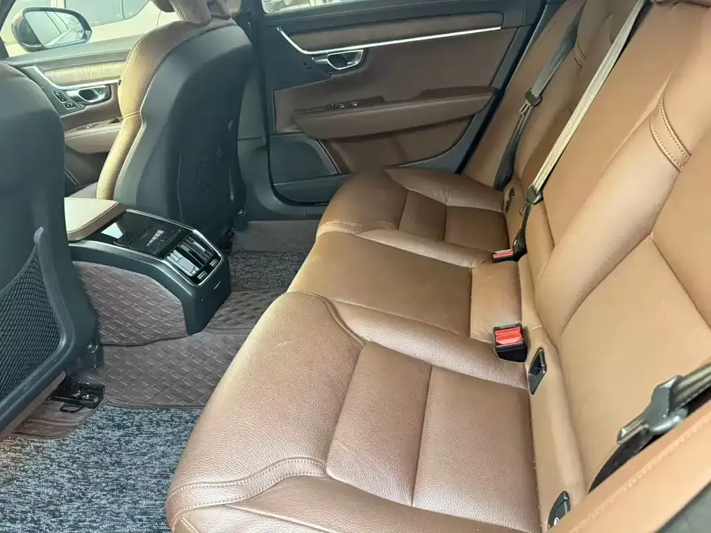 Volvo S90 — фото 2