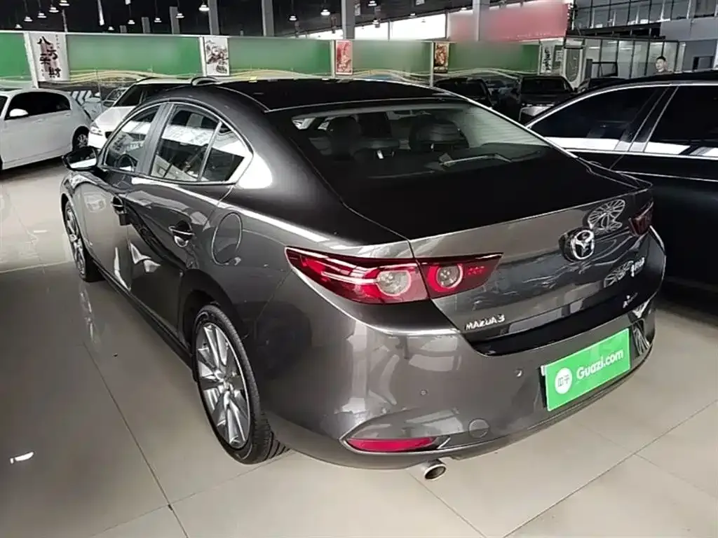 Mazda 3 Axela — фото 10