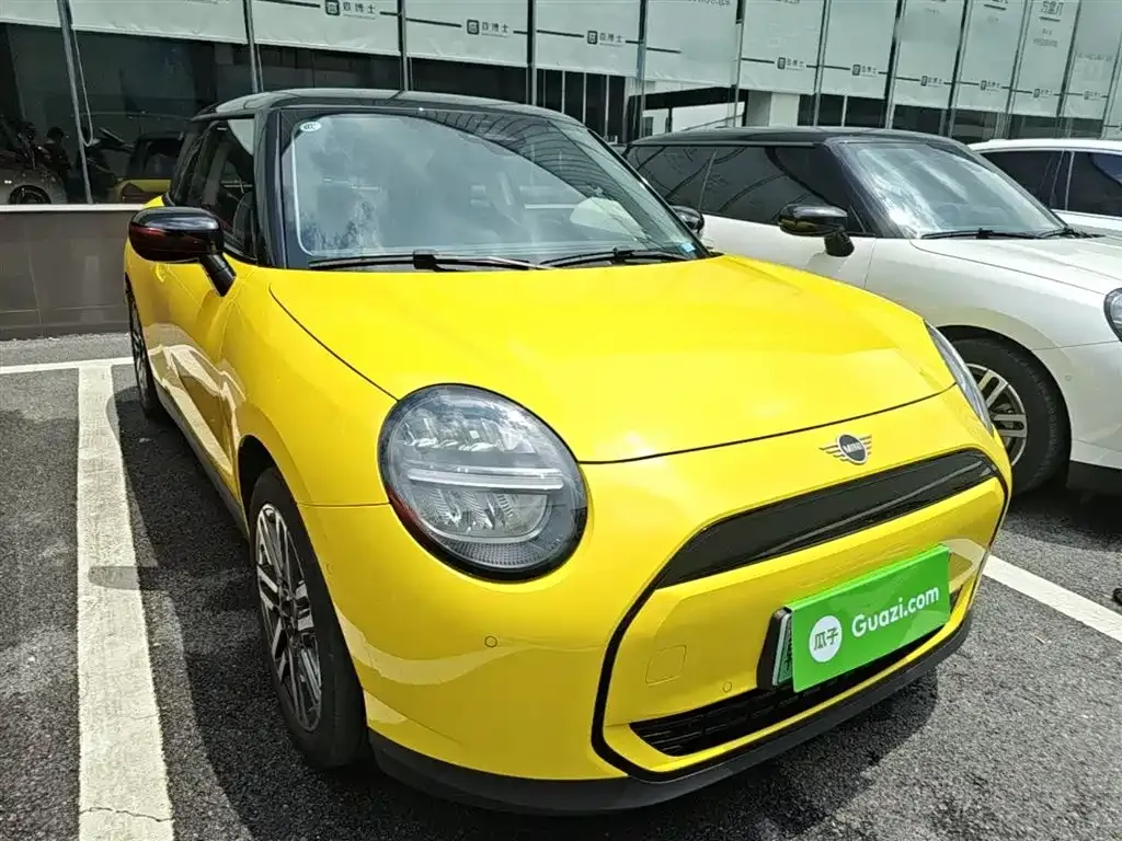 MINI Cooper EV 2024 из CN, фото 3