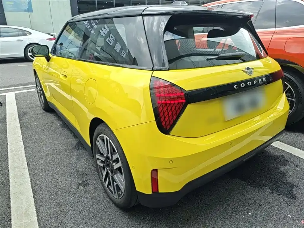 MINI Cooper EV 2024 из CN, фото 7