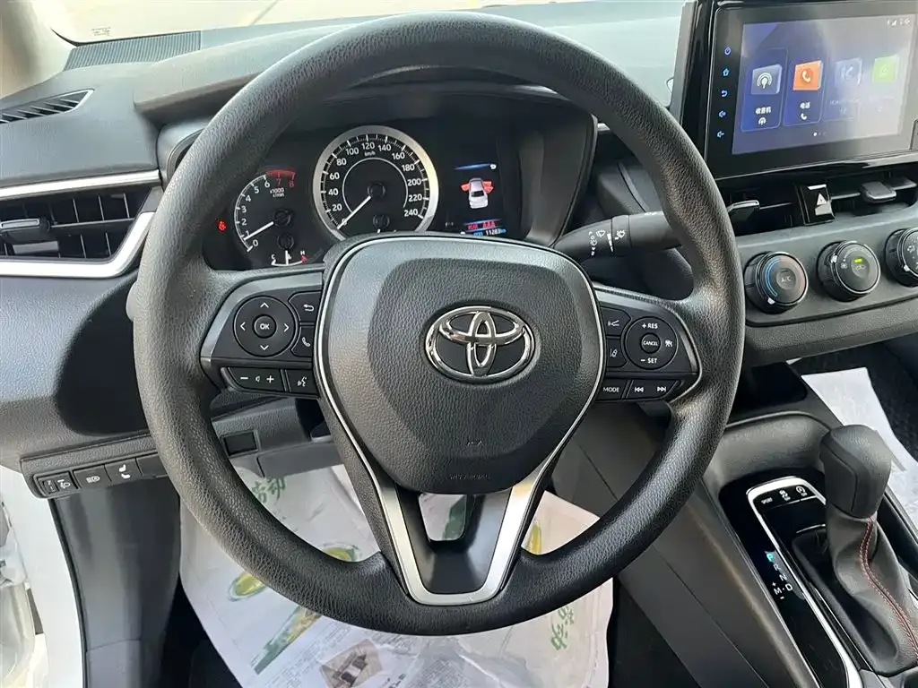 Toyota Corolla — фото 9