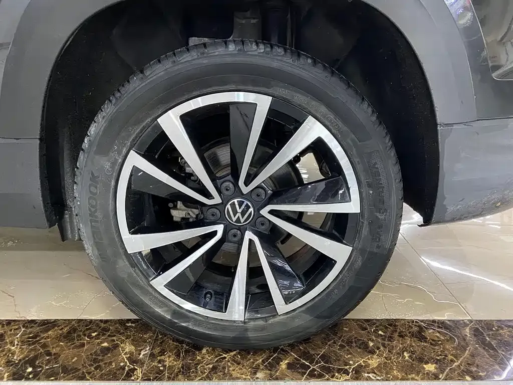 Volkswagen Tharu — фото 7