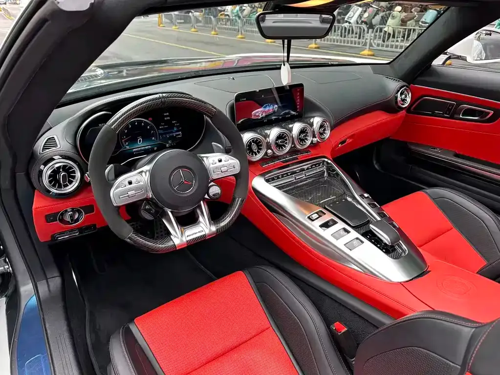 Mercedes-Benz AMG GT — фото 10
