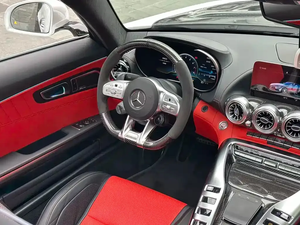 Mercedes-Benz AMG GT — фото 7