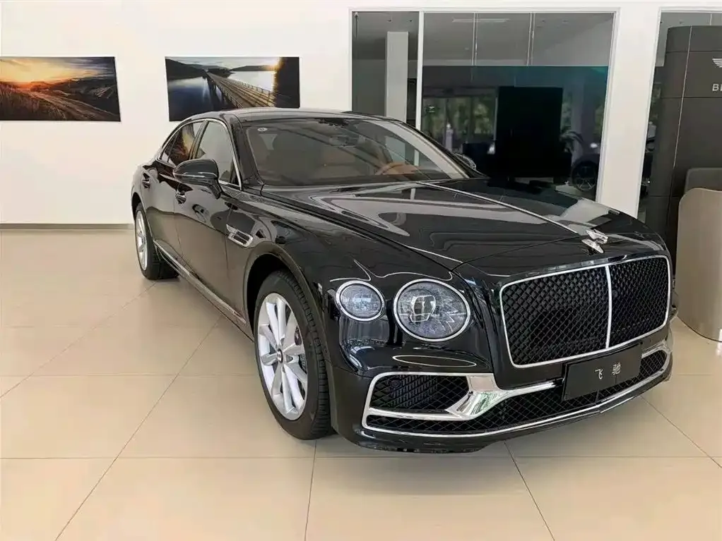 Bentley Flying Spur — фото 4