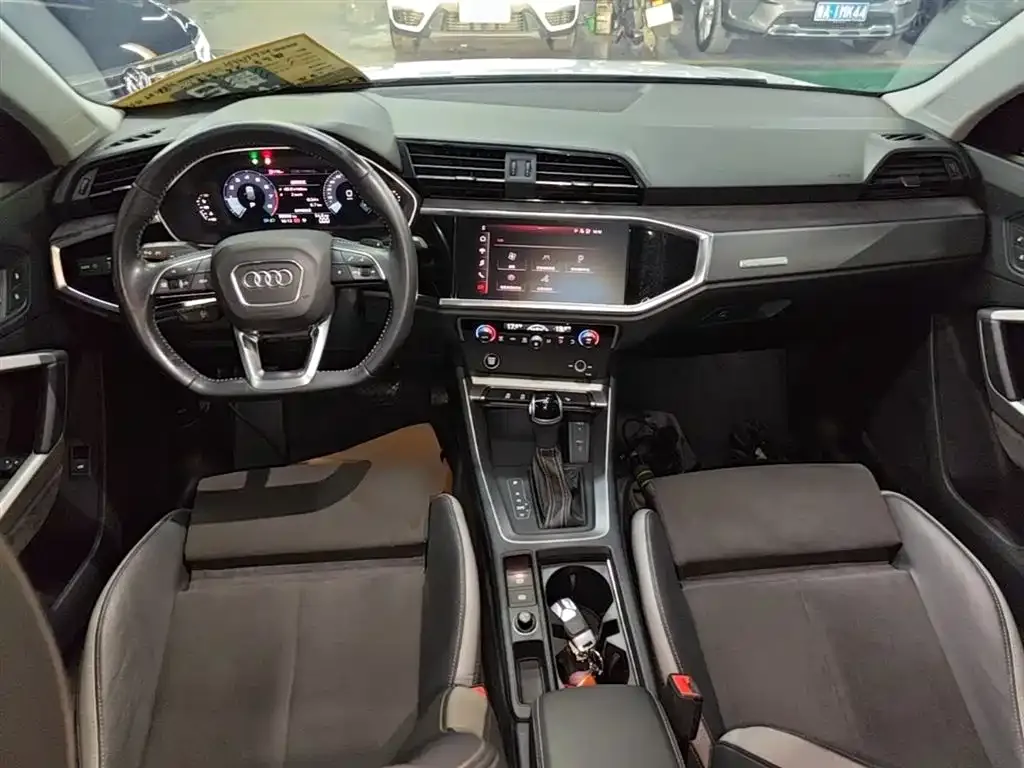Audi Q3 2021 из CN, фото 2