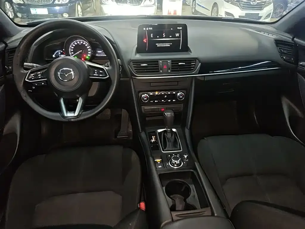Mazda CX-4 2023 из CN, фото 4