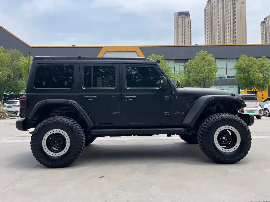 Jeep Wrangler — фото 4