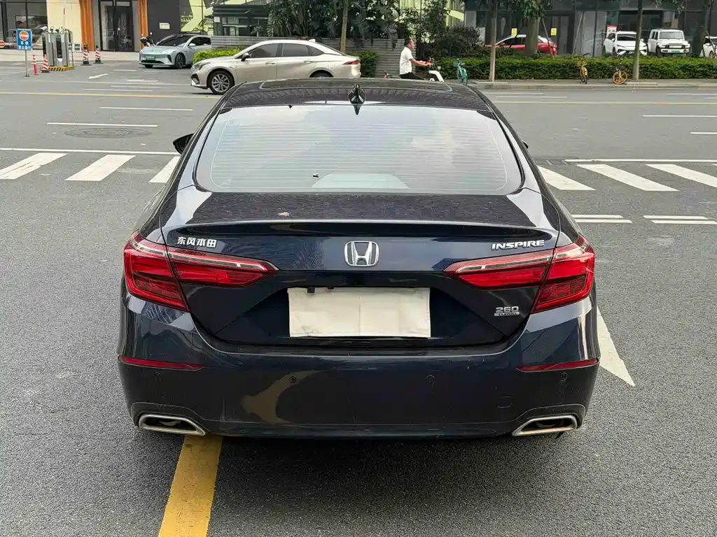 Honda Inspire — фото 2