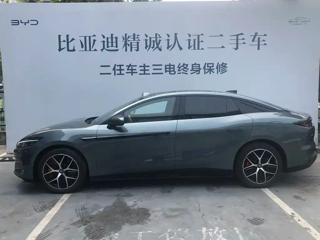 BYD Han L — фото 4