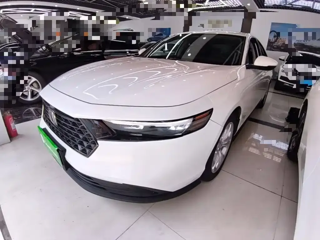 Honda Accord — фото 10