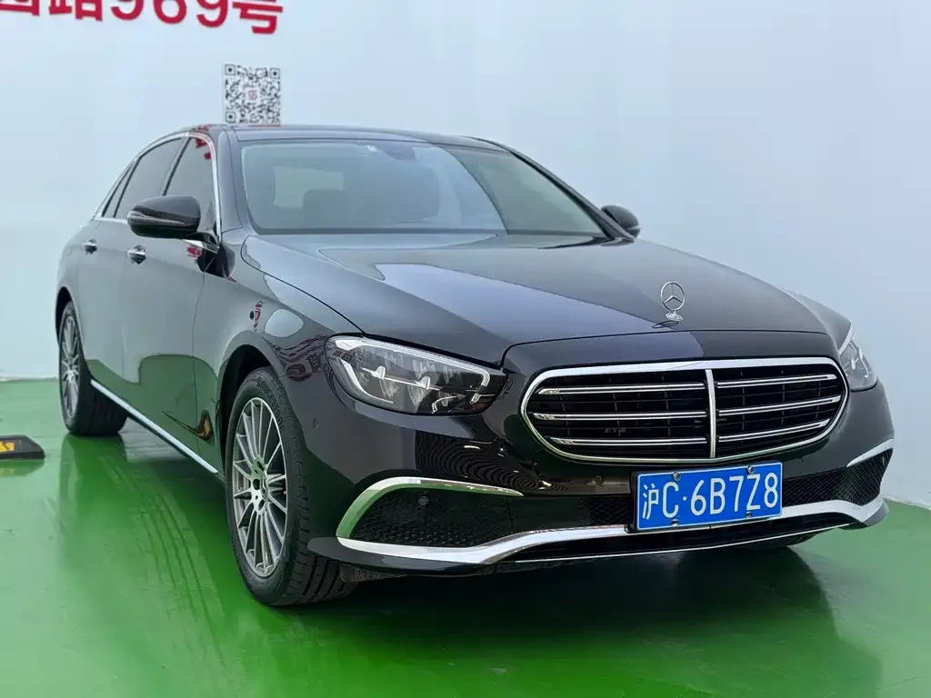 Mercedes-Benz E-Class — фото 4