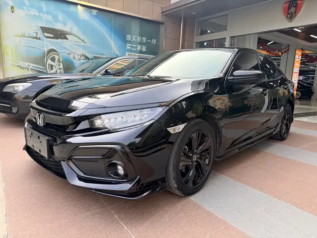 Honda Civic — фото 1