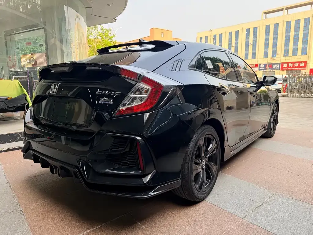 Honda Civic — фото 5