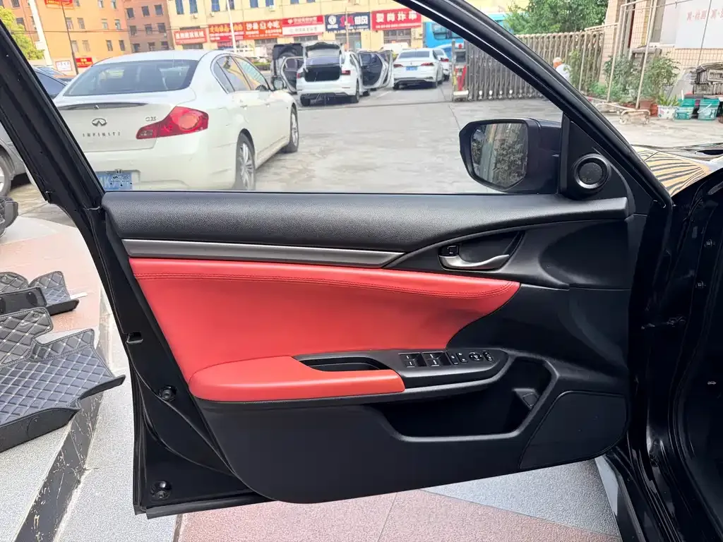 Honda Civic — фото 4