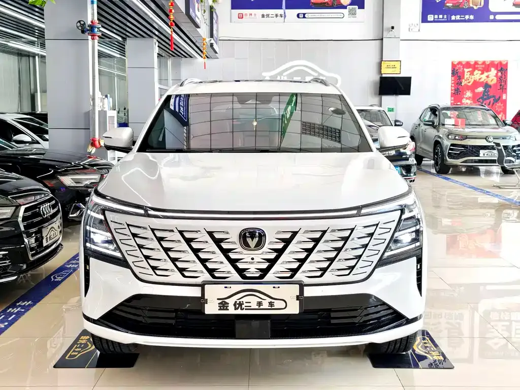 Changan CS75PLUS — фото 6
