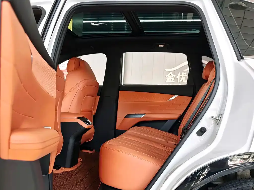 Changan CS75PLUS — фото 10