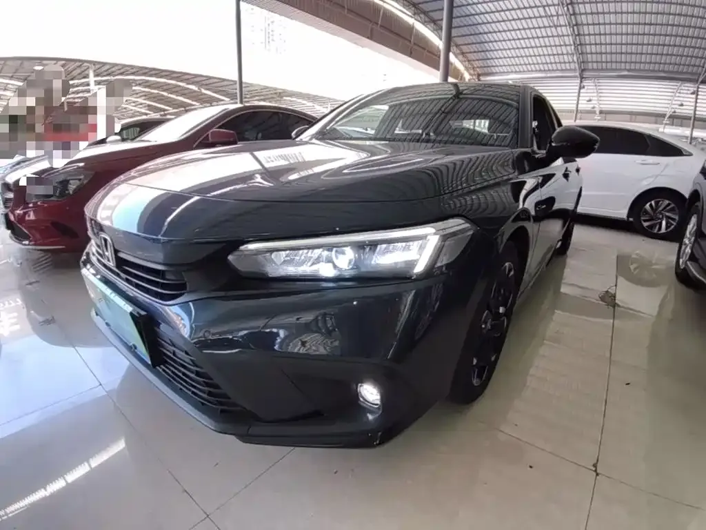 Honda Civic — фото 1