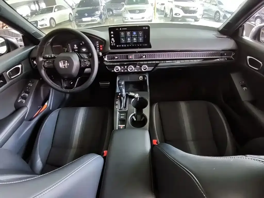 Honda Civic — фото 8