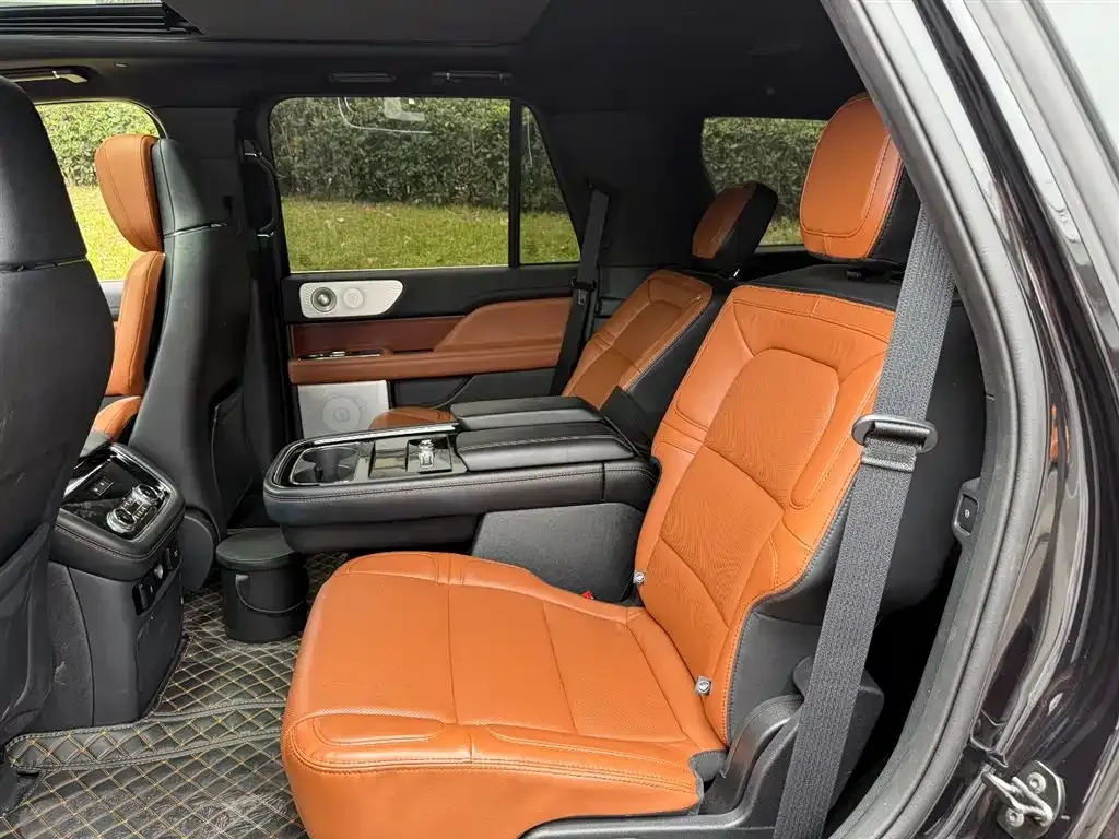 Lincoln Navigator 2021 из CN, фото 3