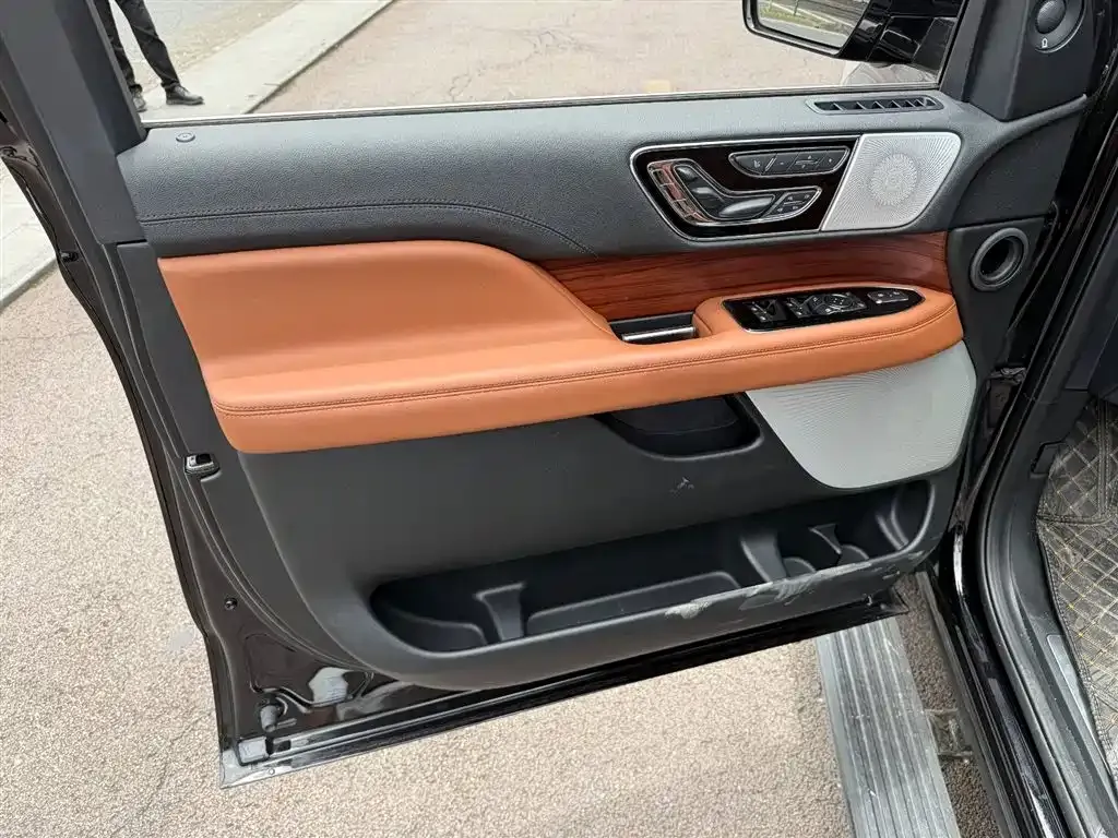 Lincoln Navigator 2021 из CN, фото 4