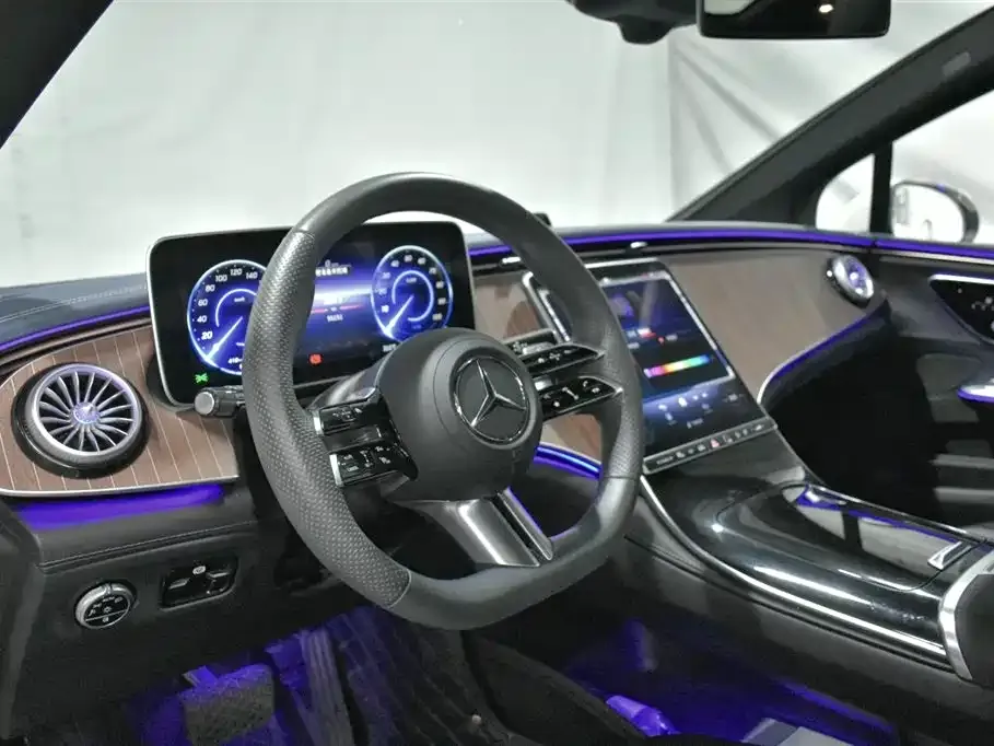 Mercedes-Benz EQE 2023 из CN, фото 5