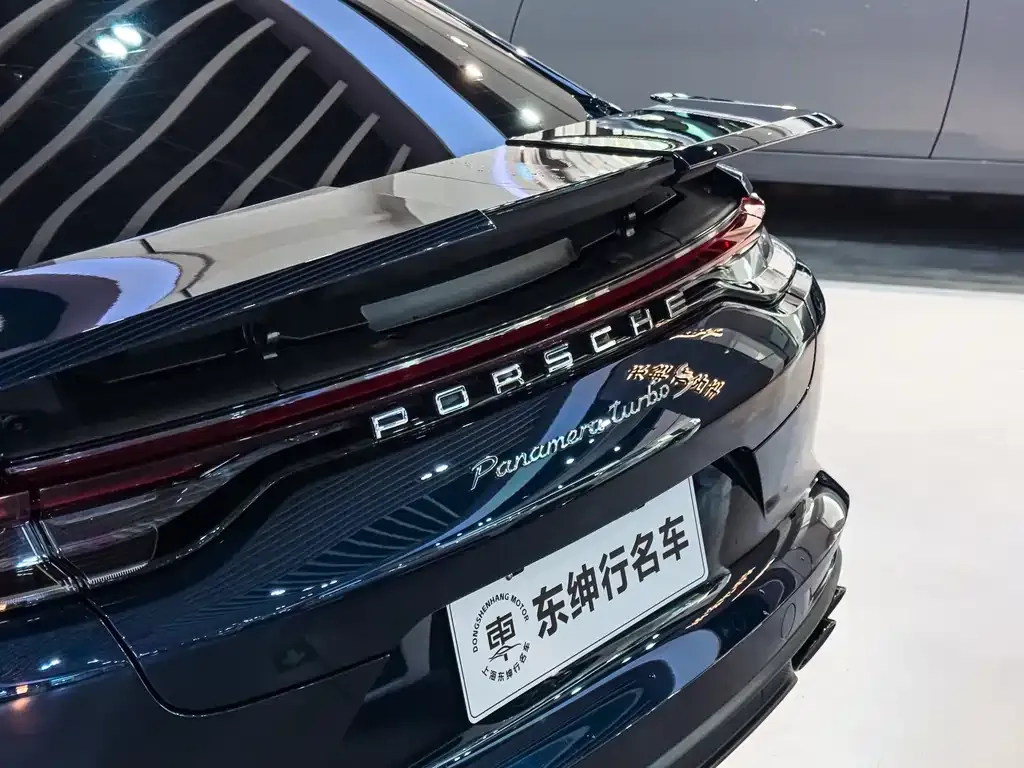 Porsche Panamera — фото 10