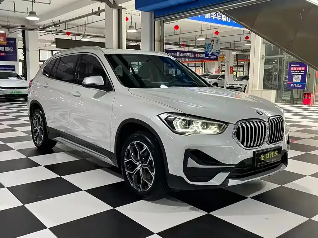 BMW X1 — фото 5