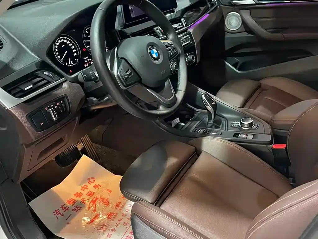 BMW X1 — фото 10