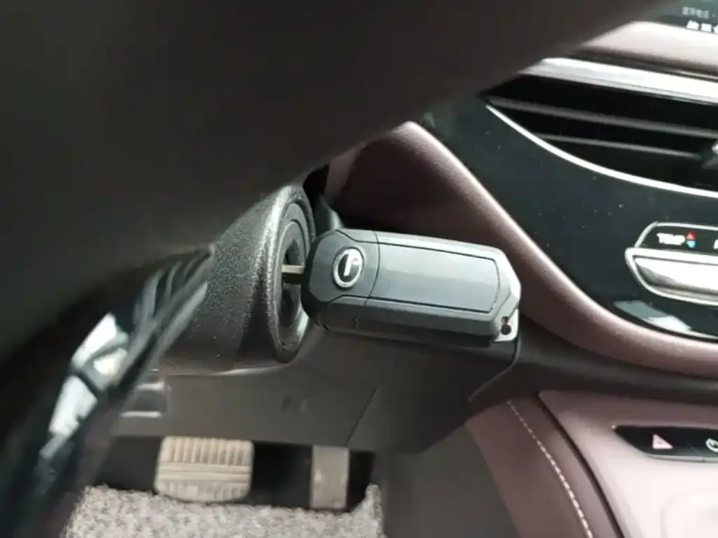 GAC Motor Trumpchi M6 2023 из CN, фото 2