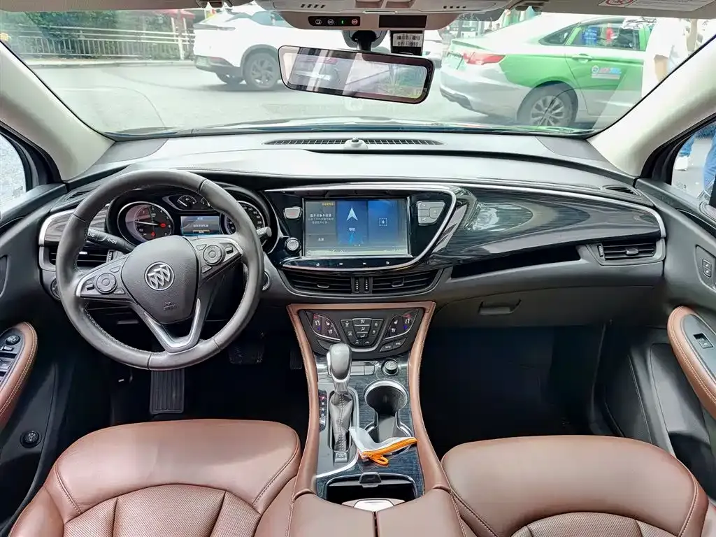 Buick Envision Plus — фото 9