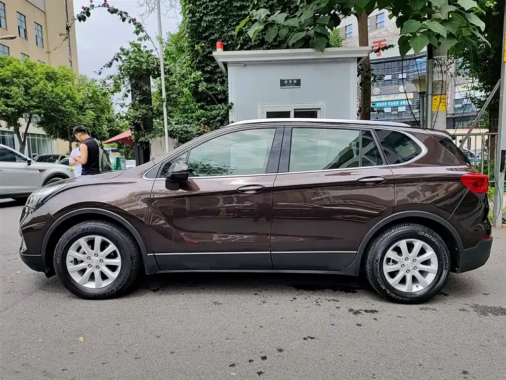 Buick Envision Plus — фото 10