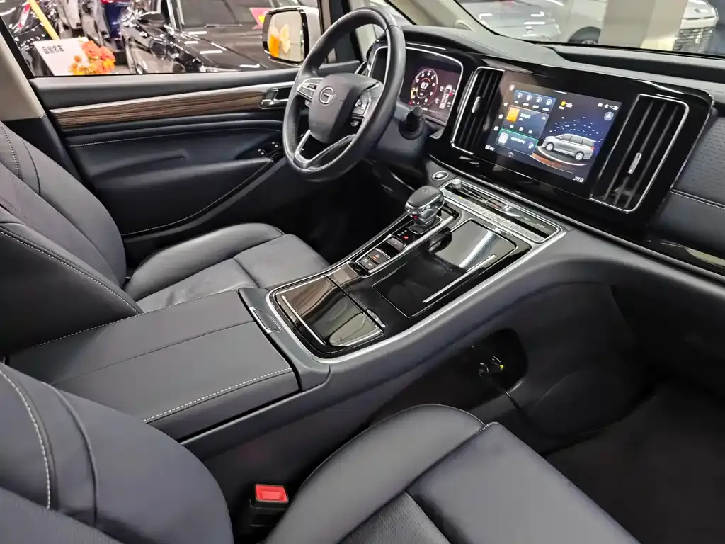 GAC Motor Trumpchi M8 — фото 10