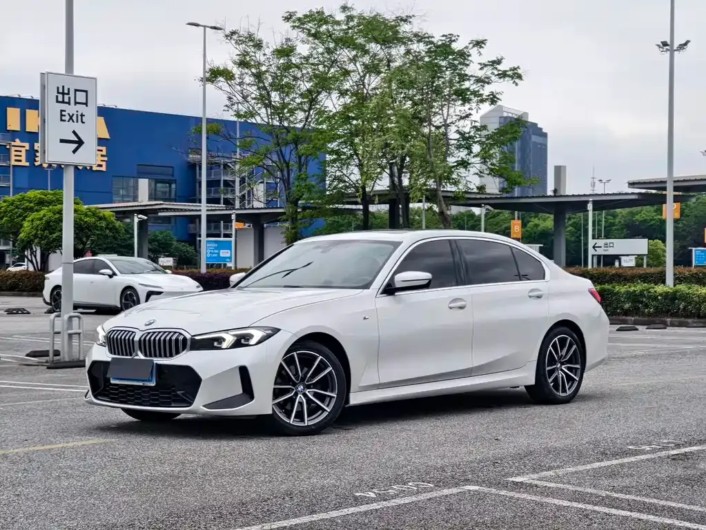 BMW 3 Series — фото 1