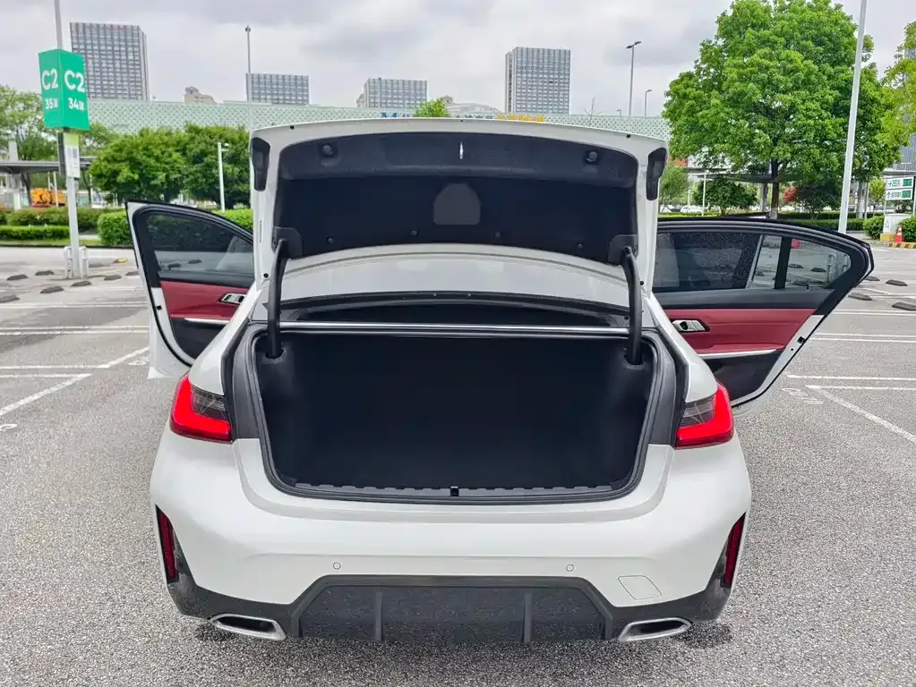BMW 3 Series — фото 10