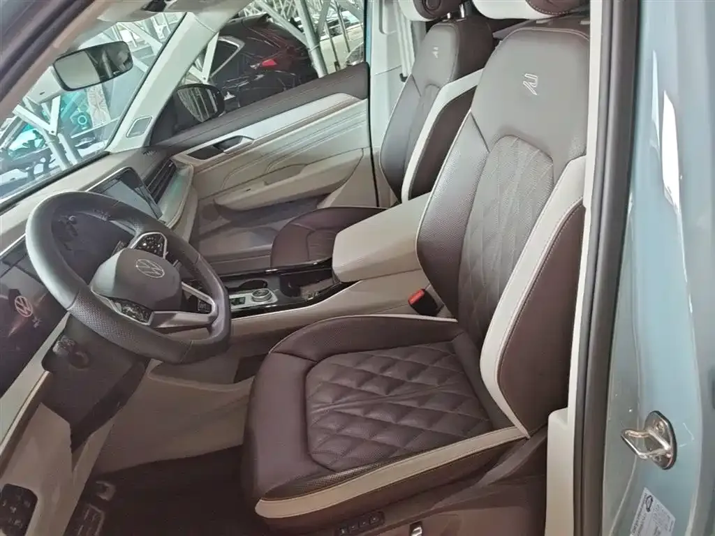 Volkswagen Tavendor 2023 из CN, фото 5