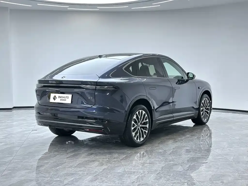 NIO EC6 — фото 10