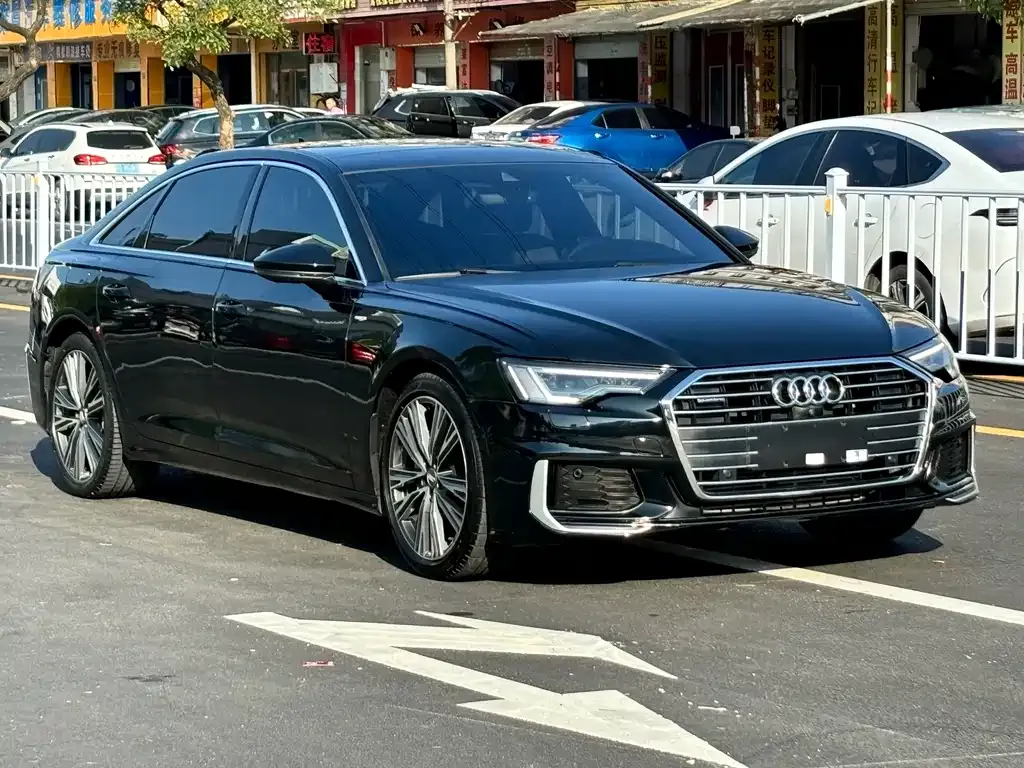 Audi A6L — фото 9