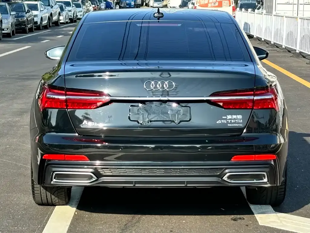 Audi A6L — фото 4