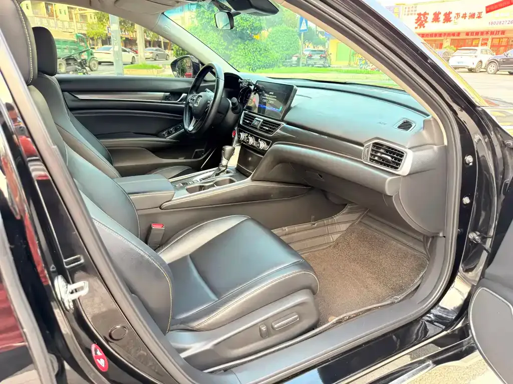 Honda Accord 2022 из CN, фото 7