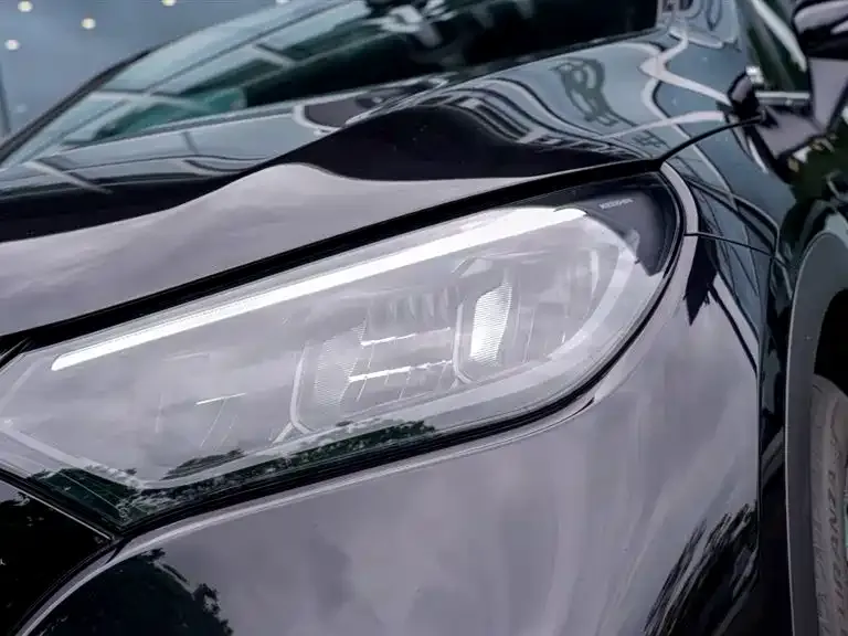 Mercedes-Benz EQE SUV — фото 2