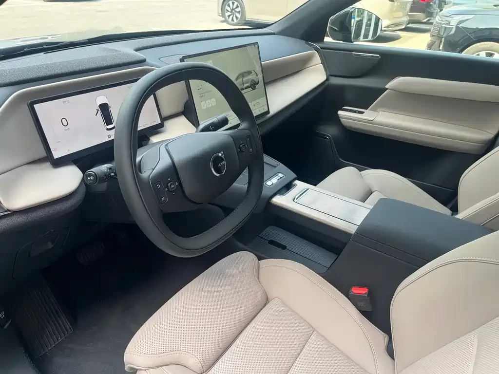 Volvo XC70 Plug-in Hybrid 2026 из CN, фото 3