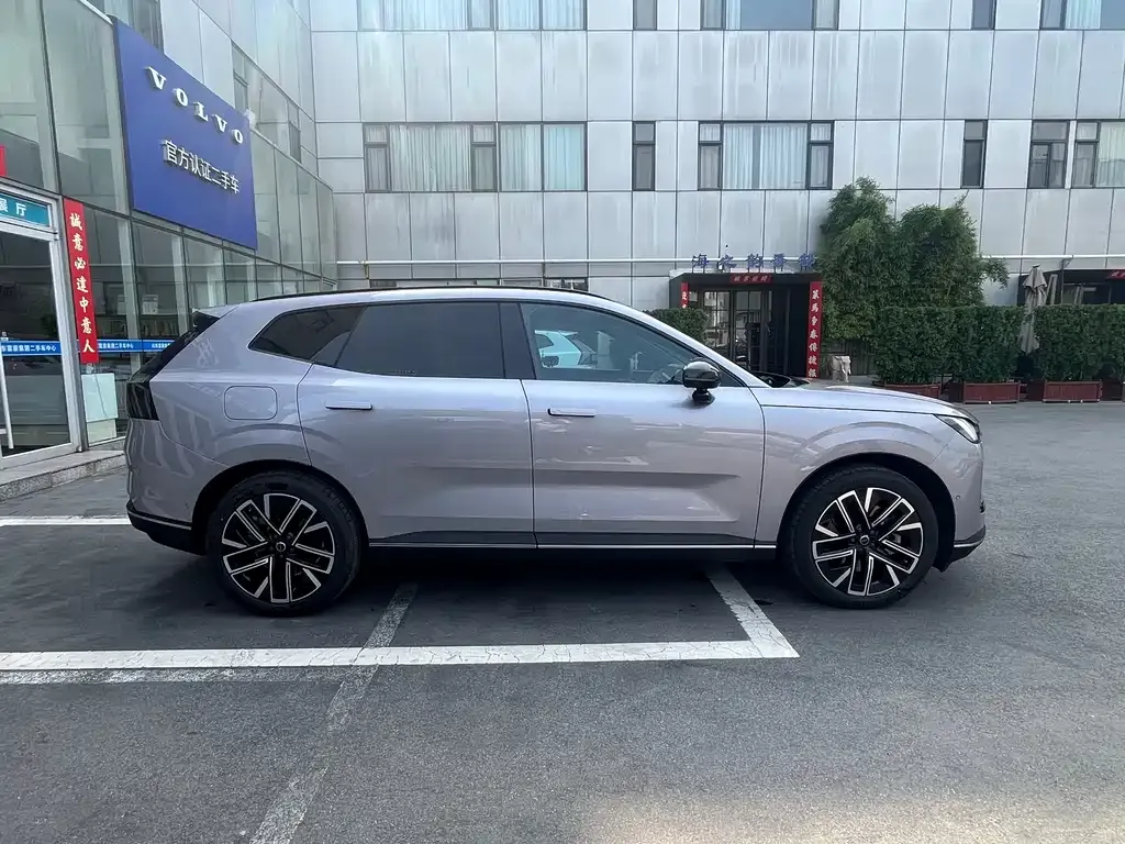 Volvo XC70 Plug-in Hybrid 2026 из CN, фото 9