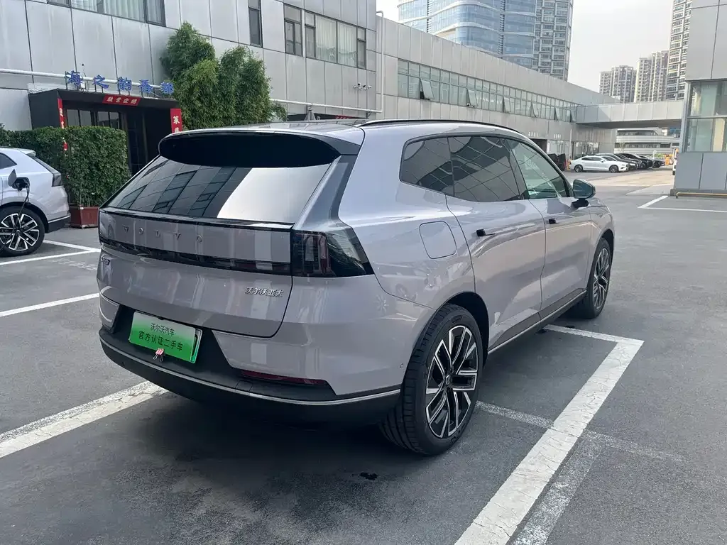 Volvo XC70 Plug-in Hybrid 2026 из CN, фото 6