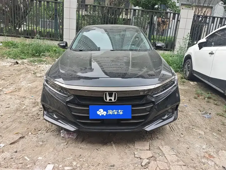Honda Accord — фото 9